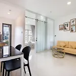 Saigon Royal - 1Br Golden Light In D4 - Hana Apart