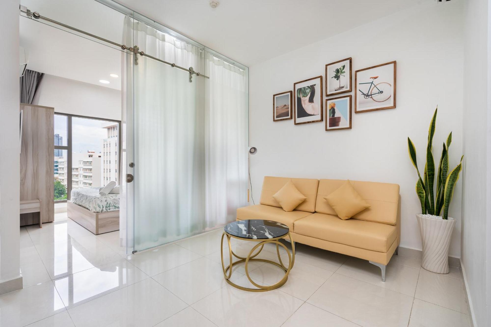 Saigon Royal - 1br Golden Light In D4 - Hana *