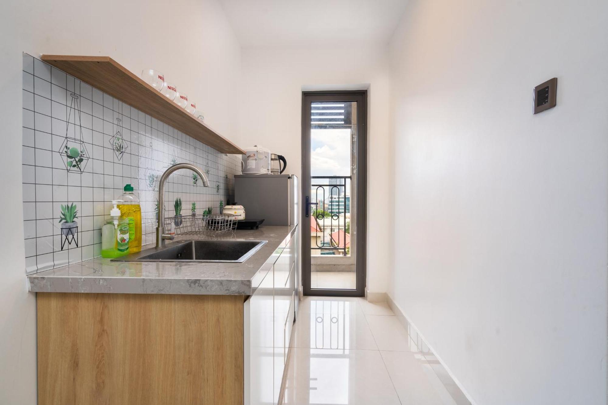 Saigon Royal - 1br Golden Light In D4 - Hana Apartment Ho Chi Minh City